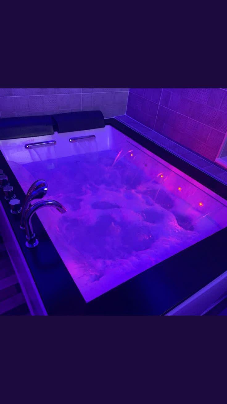 Private jacuzzi at Lavella Wellness